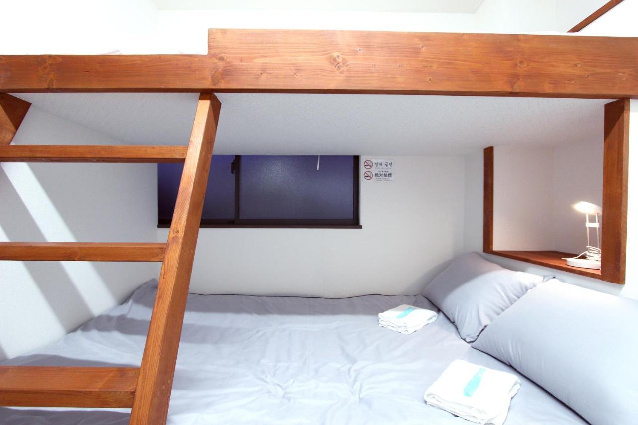 מלון I Osaka House מראה חיצוני תמונה